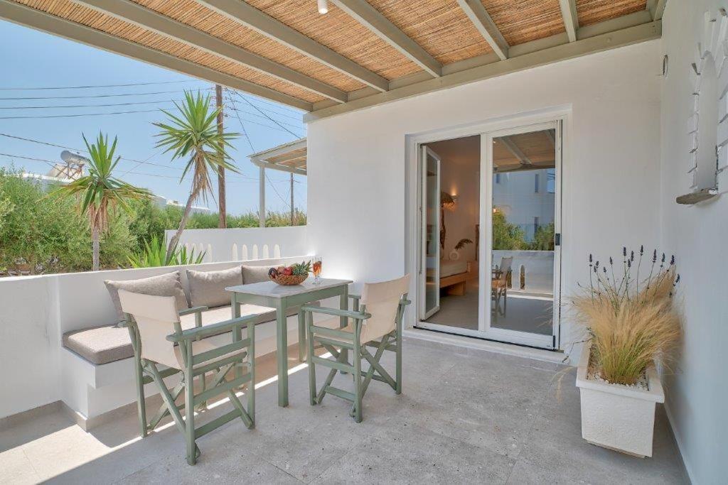 Marinatou Suites Antiparos Exterior photo