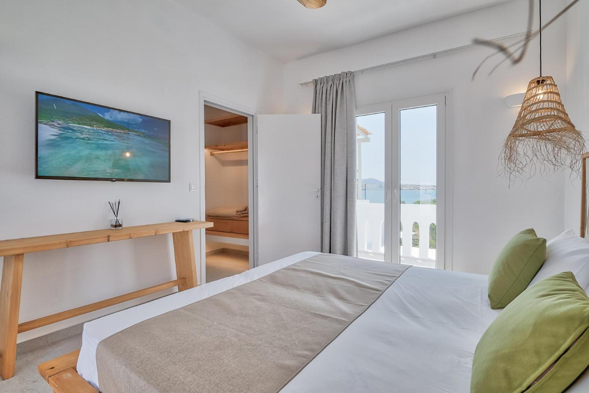 Marinatou Suites Antiparos Exterior photo